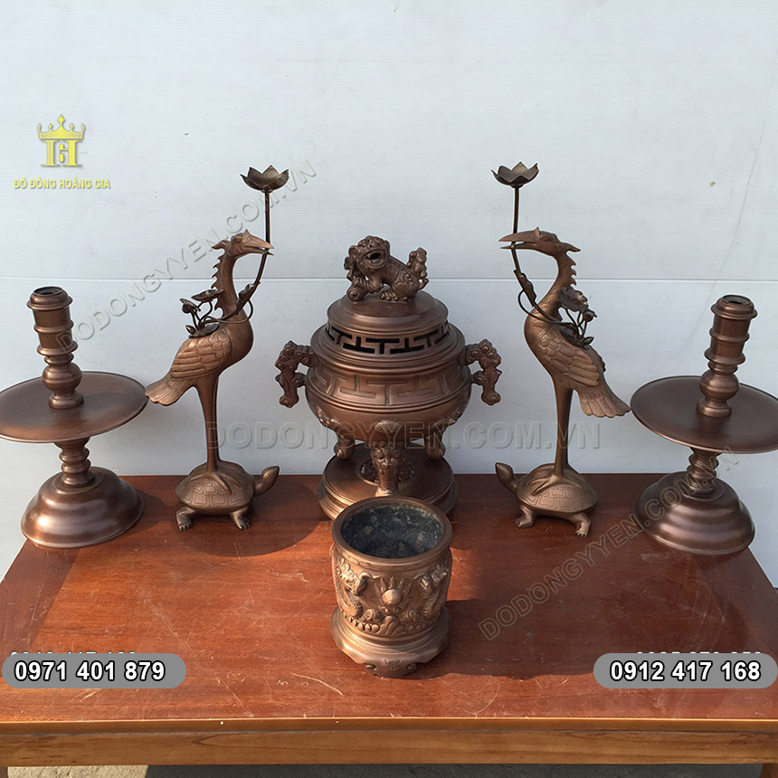 Bộ Đồ Thờ Bằng Đồng Đỉnh B&aacute;nh Dầy Tai Cui 50cm